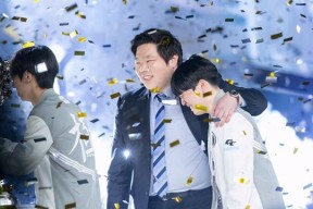 包含Scout在DWG比赛中败北，比赛规则变更引发热议！全场沸腾不已的词条