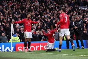 今夜意甲焦点战，曼联伤情更新，球迷炸锅，赛程密集仍需轮换的简单介绍-九游网页版