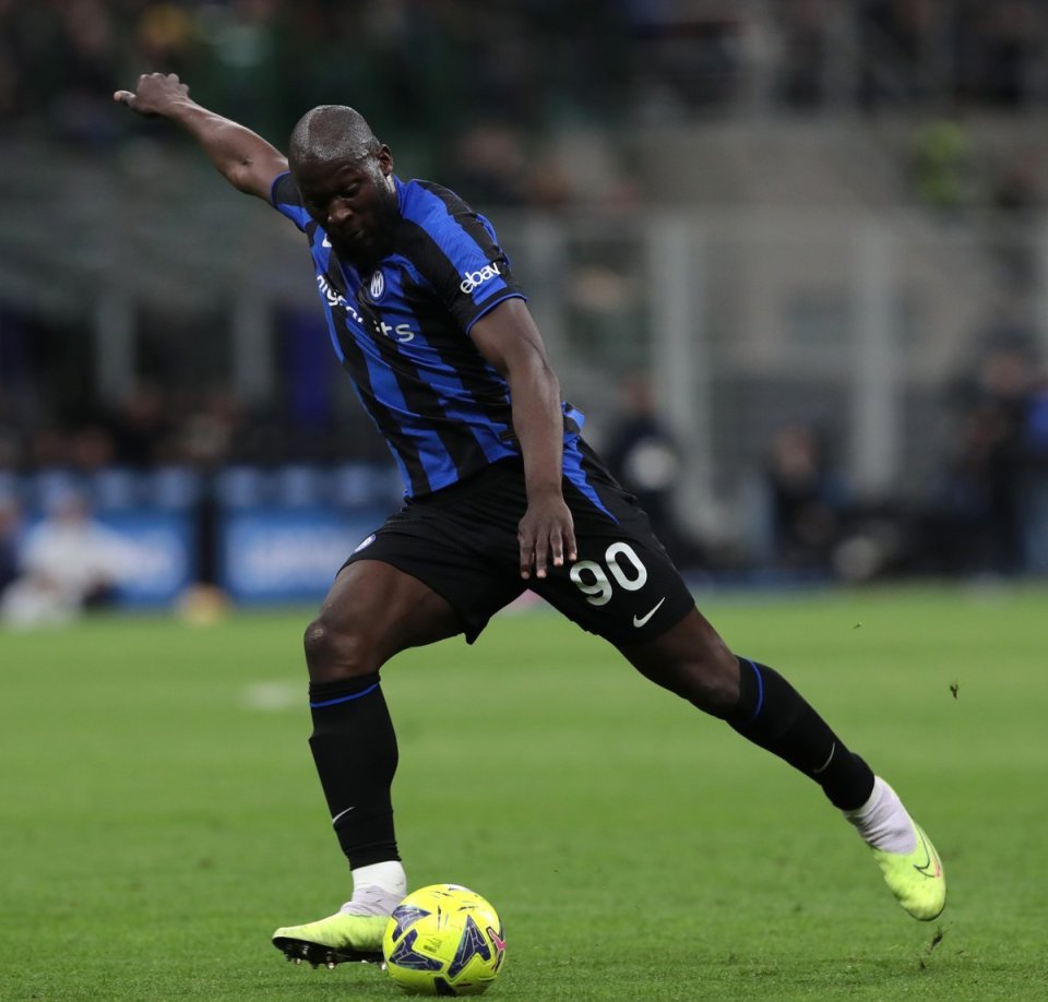 包含赛地聚焦——意甲赛前热度飙升；葡萄牙体育扳平良机；压力陡增；纪律约束更严格的词条